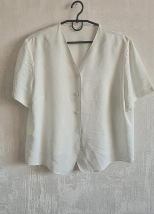 Базовая белая блуза оверсайз