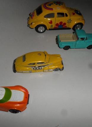 Набір машинок 4 штуки
