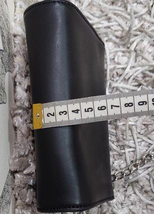 Шикарная женская маленькая сумочка на плечо или через плечо от valentino.