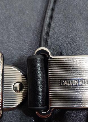 Шикарная женская маленькая сумочка на плечо или через плечо от valentino.