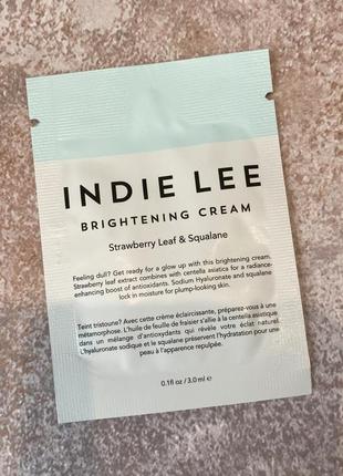 Indie lee - brightening cream strawberry leaf & squalane - крем для обличчя, пробник, 3 ml