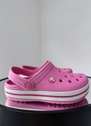 Яркие крутые актуальные кроксы crocs
