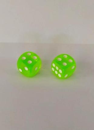 Игровые кубики игральные кости для настольных игр нарды покер 2 шт. 14мм салатовые2 фото