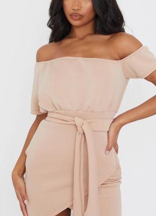 Новое платье неопрен prettylittlething