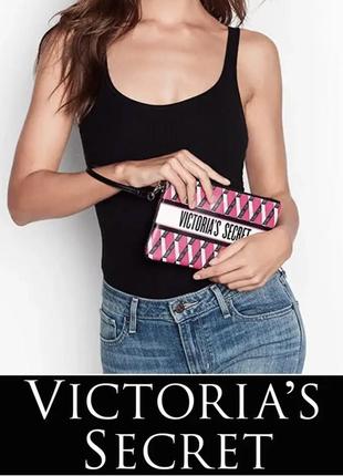 Сумка клатч на руку сумочка монограма на ремінці victorias secret original usa limited edition