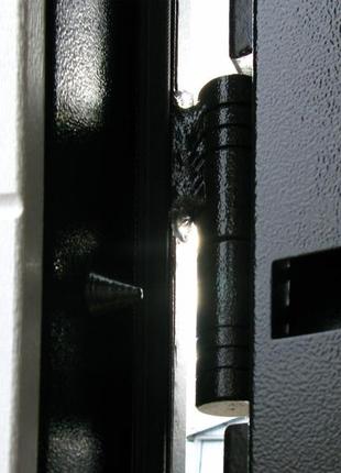 Двері вхідні металеві вуличні терморозрив донна ваш від венге темний/біле дерево 860,960х2040х86 ліве/праве5 фото