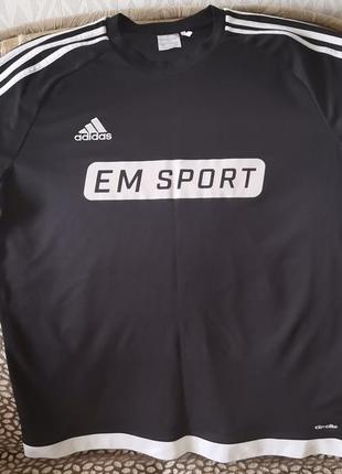 Футбольная форма (футболка, шорты и гетры) adidas. размер l