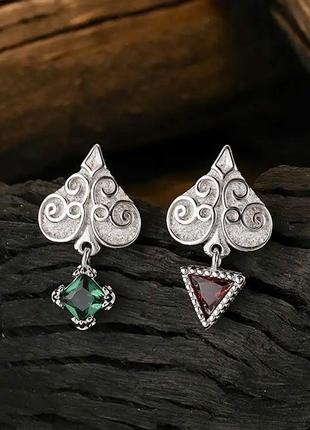 Серебряные асимметричные серьги, гвоздики 925 пробы