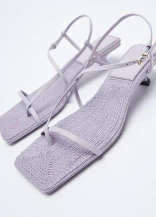Новые zara kitten heels стильные босоножки
