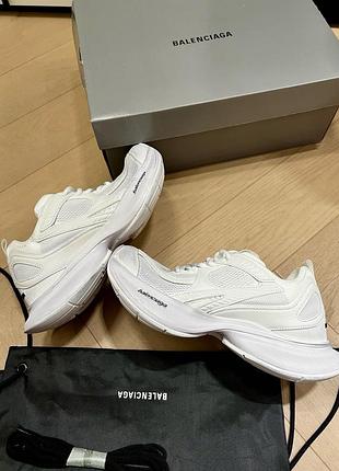 Кроссовки в стиле balenciaga