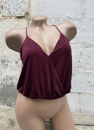 Топ на тоненьких брютельках блуза бордова розмір с-м bershka з відкритим декольте