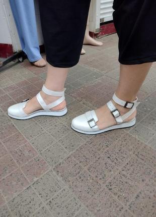 Босоніжки