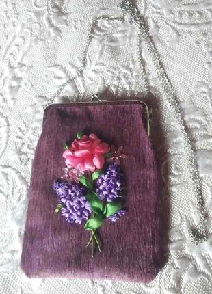 Сумочка з вишивкою стрічками для прогулянки