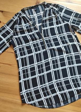 Блуза, туніка цікавого фасону.