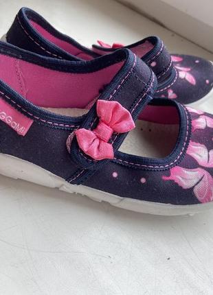 Кімнатні капці для дівчинки 27 розмір