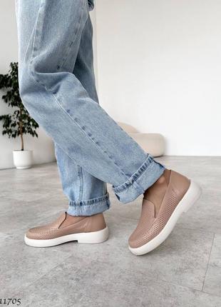 Шкіряні жіночі туфлі лофери з перфорацією натуральна шкіра6 фото