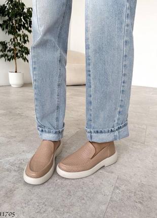 Шкіряні жіночі туфлі лофери з перфорацією натуральна шкіра9 фото