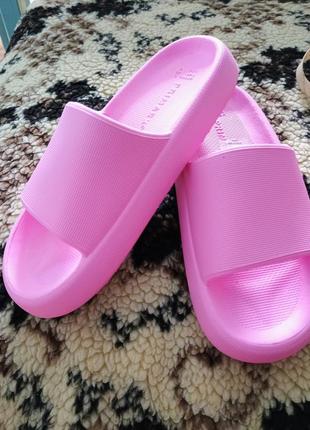 Шлепки пляжные от primark
