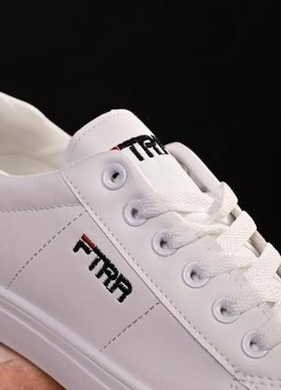 Кеди жіночі