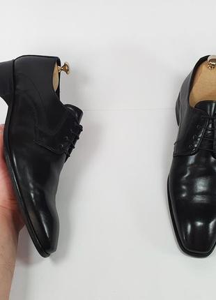 Черные туфли