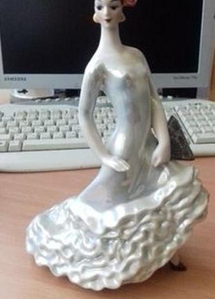 Іспанський танець. кармен. статуетка. порцеляна. стан ідеальний.