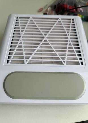 Витяжка для манікюру