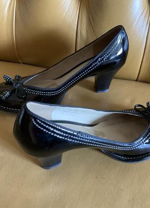 Туфли лакированные clarks, натуральная кожа, р.36/uk3,5