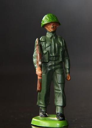 Солдат американский  британский десантник britains 55-60мм