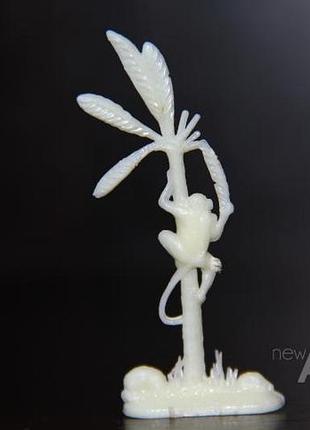 Животные маргариновая фигурка обезьянка на пальме