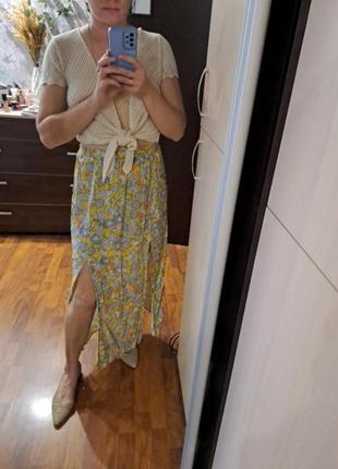 Длиная юбка миди с разрезами