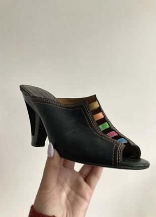 Босоножки женские
