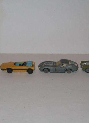 Игрушка модель машинка 1:43 про-во ссср на запчасти
