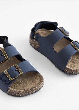 Дитячі сандалі next