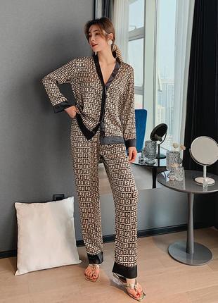 Пижама атласная со штанами коричневая