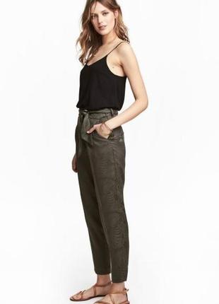 Укороченные брюки с поясом высокой посадкой цвета хаки от h&m