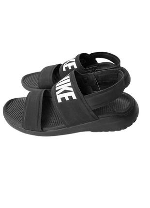 Сандалії nike