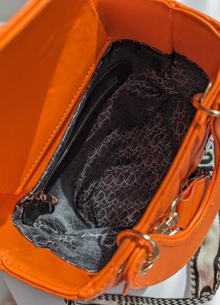 Женская сумка леди диор мини оранжевый с широким ремнем люкс качество5 фото