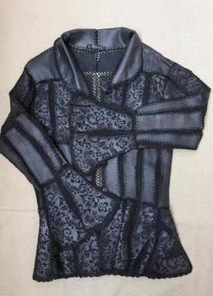 Костюм з натуральної шкіри з тисненням