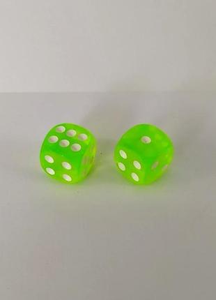 Игровые кубики игральные кости для настольных игр нарды покер 2 шт. 14мм салатовые, см. описание1 фото