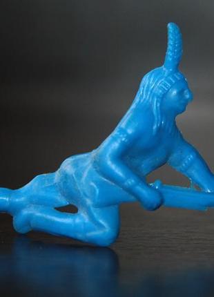 Крадущийся индеец с ружьем tim-mee 70мм оригинал сделано в сша редкий цвет