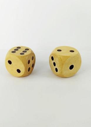 Игровые кубики игральные кости для настольных игр нарды покер 2 шт. 18мм деревянные3 фото