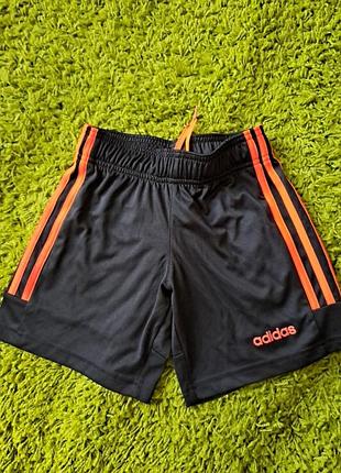 Дитячі шорти adidas 10-12 років
