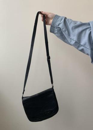 Черная сумка крос боди