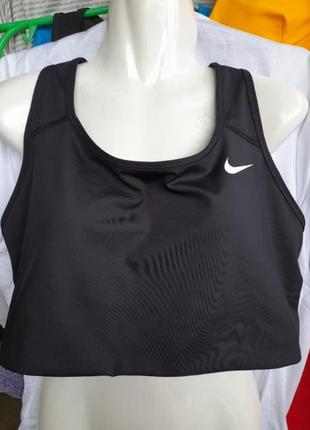 Женский спортивный топ nike