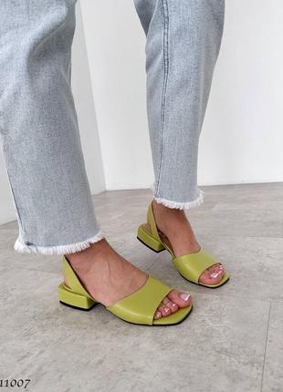Натуральные кожаные лаймовые босоножки