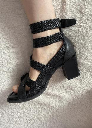 Alexander wang босоножки кожаные о 39-40 оригинал2 фото