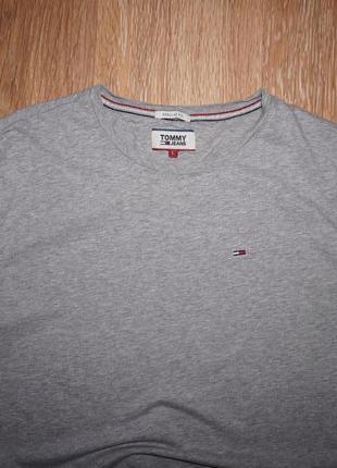 Серая трикотажная женская футболка 0GY tommy hilfiger2 фото