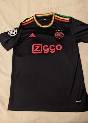 Футболка adidas