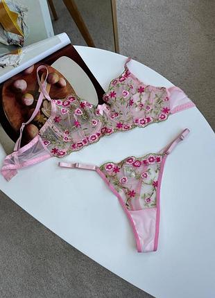 Комплект нижньої білизни прозорий з сіточкою та вишивкою