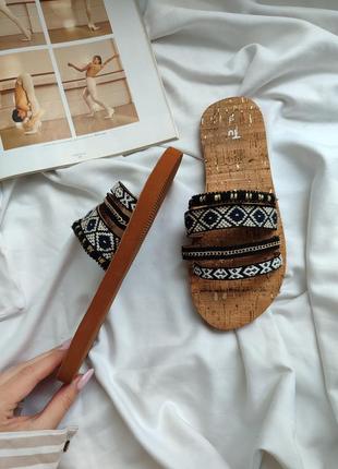 Шлепки шлепанцы сланцы босоножки на лето